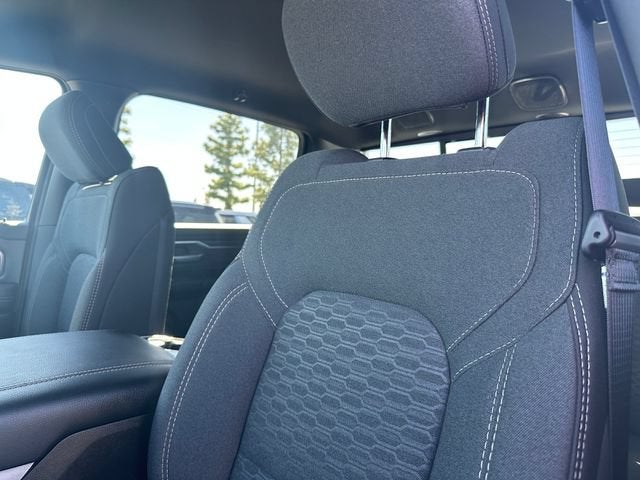 2025 RAM 1500 Big Horn Crew Cab 4x4 5'7" Box