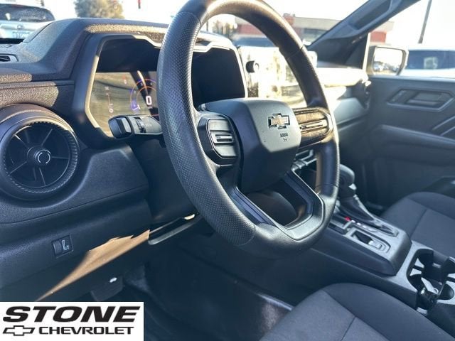 2023 Chevrolet Colorado WT