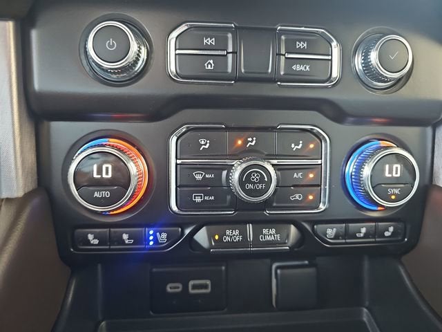 2024 GMC Yukon XL SLT