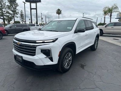2025 Chevrolet Traverse LT