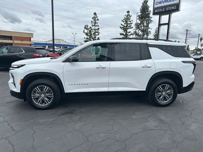 2025 Chevrolet Traverse LT