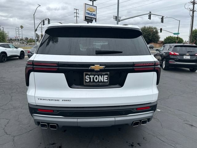 2025 Chevrolet Traverse LT