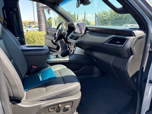 2022 Chevrolet Suburban LT