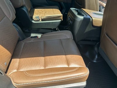 2023 Chevrolet Suburban High Country