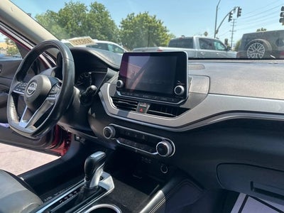 2023 Nissan Altima SR FWD