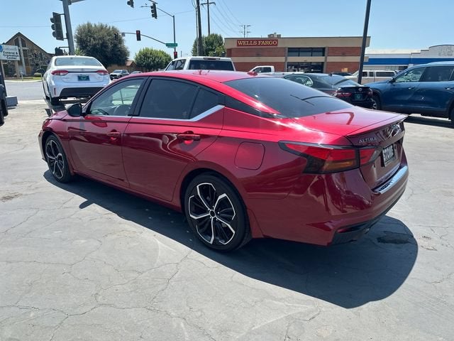 2023 Nissan Altima SR FWD