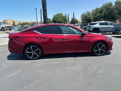 2023 Nissan Altima SR FWD