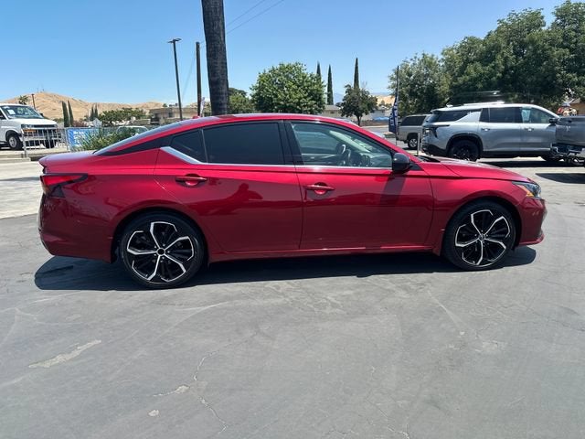 2023 Nissan Altima SR FWD