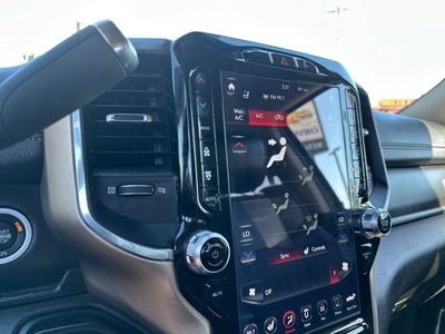 2019 RAM 2500 Laramie Crew Cab 4x4 6'4" Box