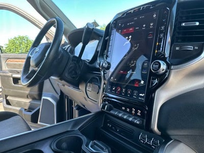 2019 RAM 2500 Laramie Crew Cab 4x4 6'4" Box