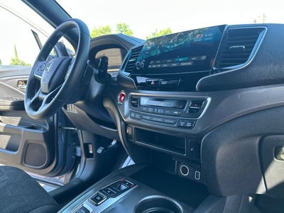 2022 Honda Pilot 2WD Sport