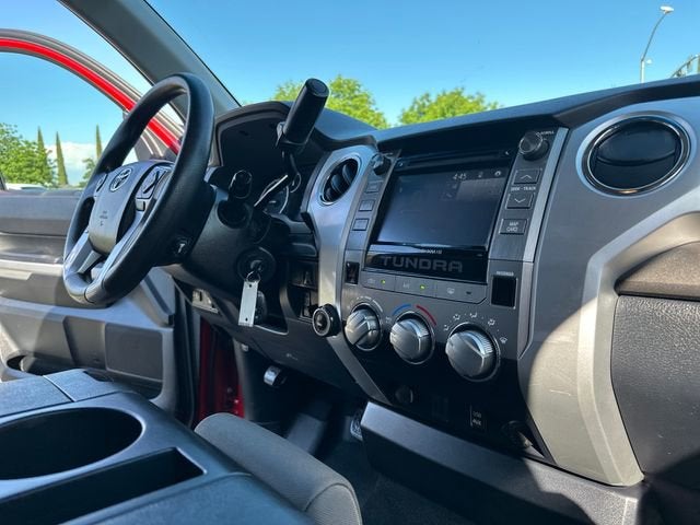 2017 Toyota Tundra 4WD SR5
