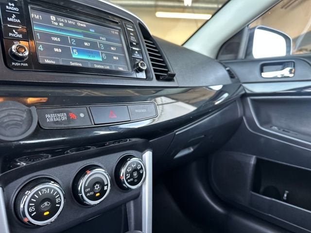 2017 Mitsubishi Lancer ES